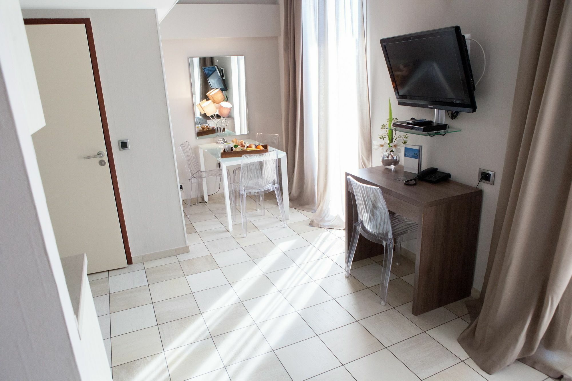 Hotel Villa D'Elsa Juan-les-Pins Dış mekan fotoğraf