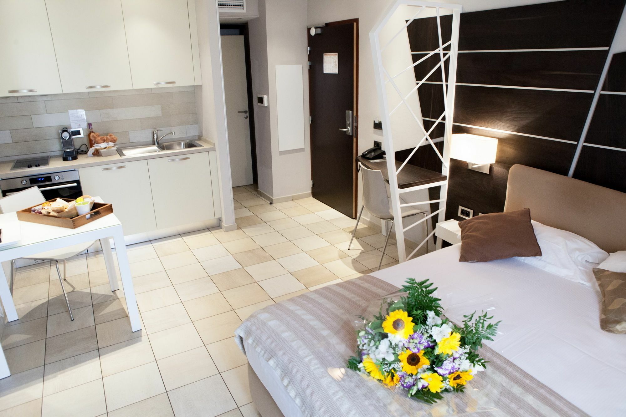 Hotel Villa D'Elsa Juan-les-Pins Dış mekan fotoğraf